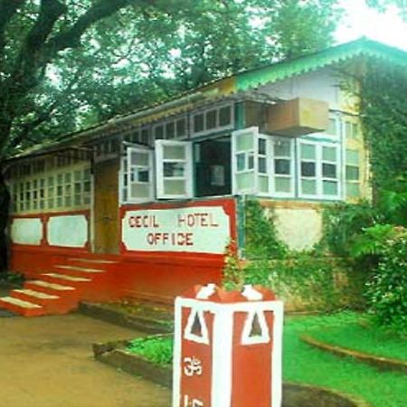 Cecil Hotel Matheran Exteriör bild